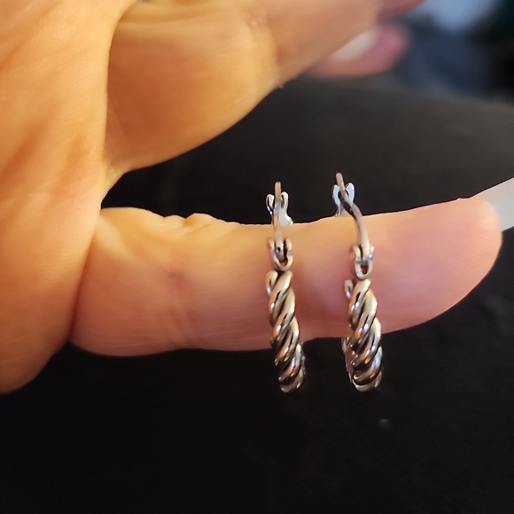 Collection Of Silver Jewelry - Picture 11 of 14